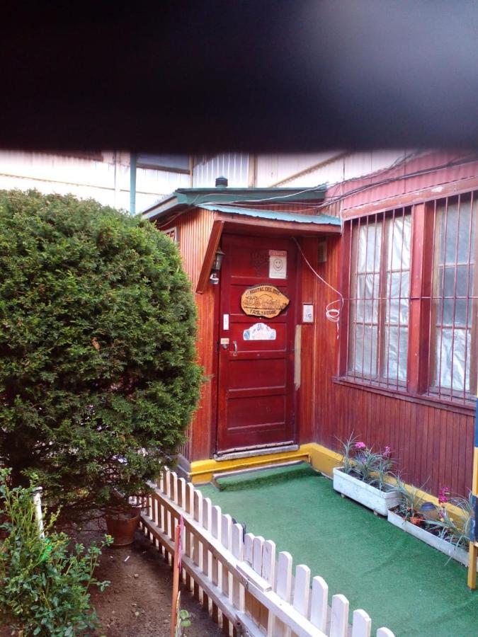 Alojamiento Familiar Rey Bed & Breakfast Punta Arenas Ngoại thất bức ảnh