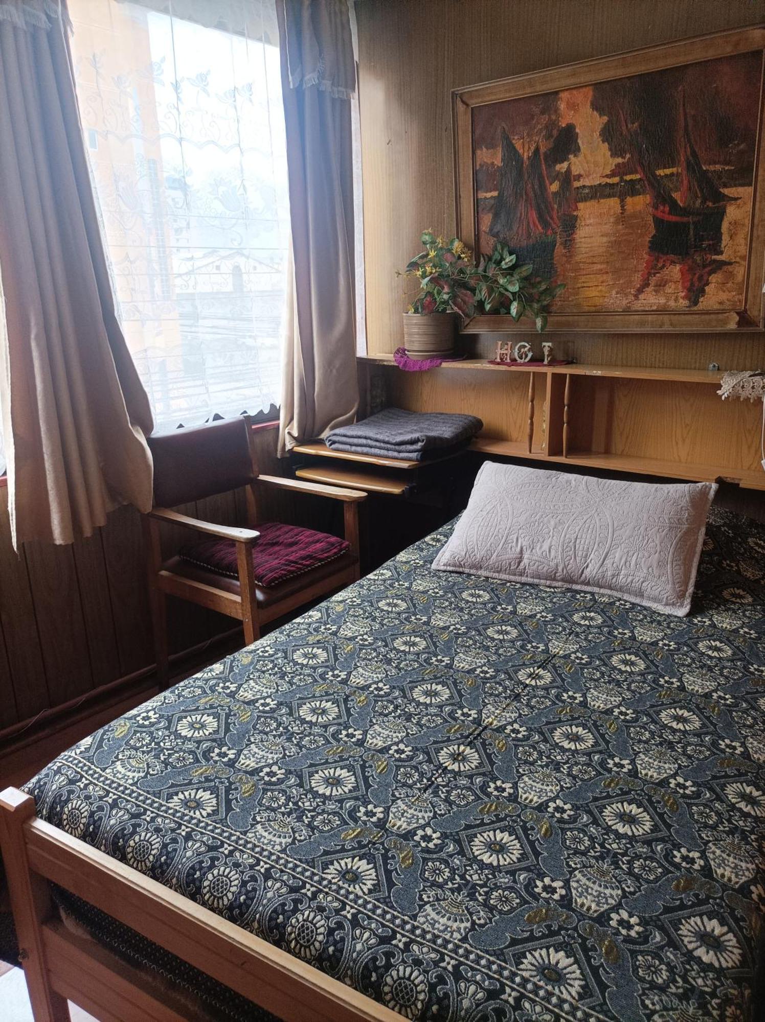 Alojamiento Familiar Rey Bed & Breakfast Punta Arenas Ngoại thất bức ảnh