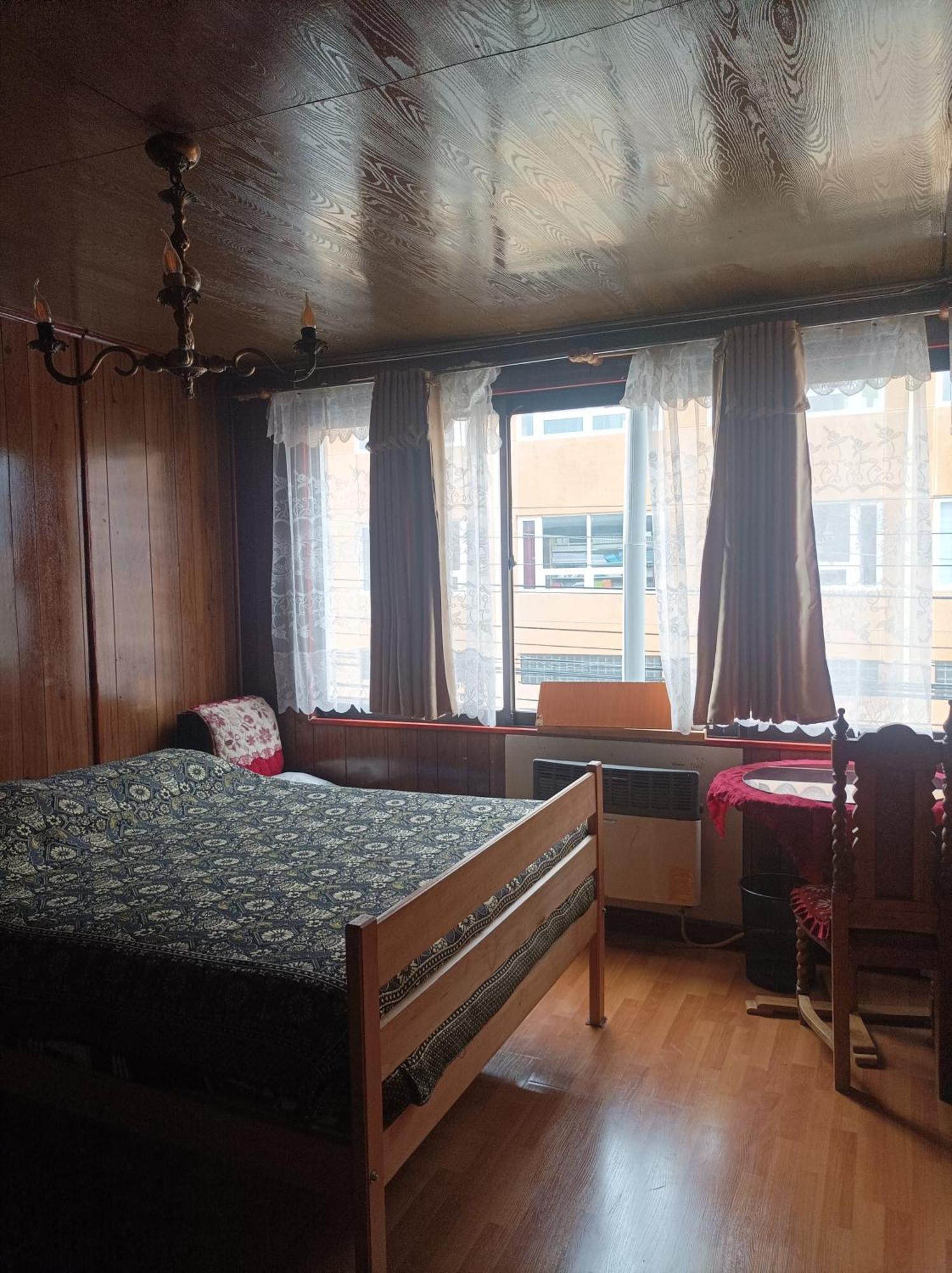 Alojamiento Familiar Rey Bed & Breakfast Punta Arenas Ngoại thất bức ảnh